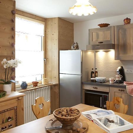 Appartement Zian Justine Lullin Esterno foto